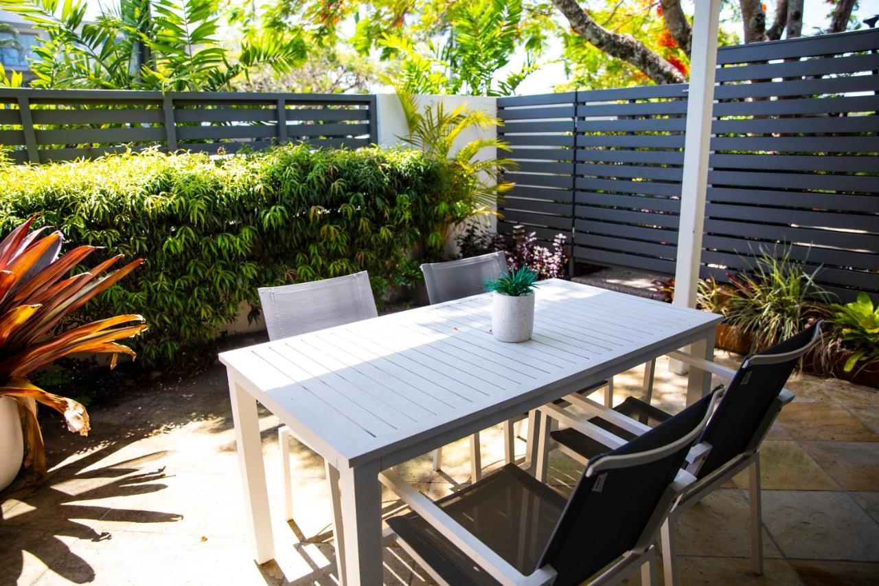 2 Bedroom Renovated Townhouse, Walk To Noosa River Noosaville Exterior photo